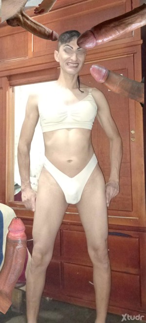 Xtudr - Daibisex: Hola soy de Guadalajara 3330234656
Soy discreto , limpio con fetiches mmm a mi me gusta 👍 
