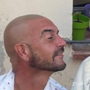 Xtudr - sumiso42segur: Alto delgado masculino 42 años obediente busco tío dominante no solo para un polvo con sitio por segur 