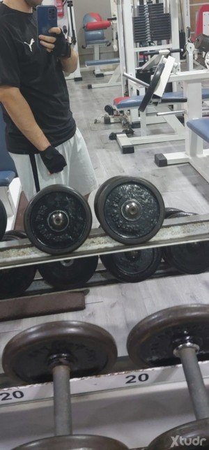 Xtudr - Mikpup: Inferior en busca de dom Alpha, soy un chico joven, normal y con cierta rutina de gym. 
Estoy buscando un verdadero dom alph...