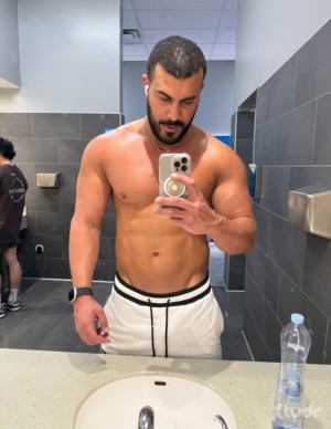Xtudr - DOMTOP25CMS: VENEZOLANO, HETERO, AGRESIVO, PERVERSO, CRUEL, VERGON. Grabate esto: SIEMPRE hago lo que sale de mis cojones, no me int...