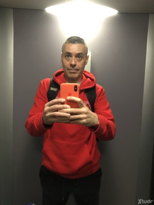 Xtudr - DOMESTICO39: Household servant. I make a living cleaning houses all over Madrid. I have references.