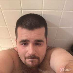Xtudr - cabell: Looking to make friends and meet new people 