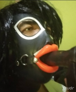Xtudr - Pasissivazoo: Pasivo, sumiso, sin pluma. Me pone que un macho me haga ser su puta, su hembra. 