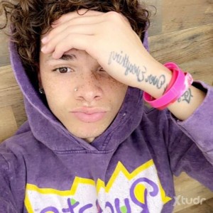 Xtudr - justin021: Just interested in fun 