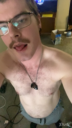 Xtudr - jaymen:  I’m looking for young guys younger than 26 who have no limits who like to be tied up and will do anything they are told wit...