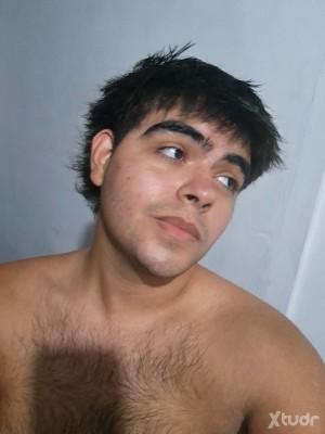 Xtudr - dzeiq1t8: Soy nuevo en esto, pero estoy dispuesto a obedecer y aprender.
Llámame como quieras, puedo ser esclavo o mascota. Tengo po...