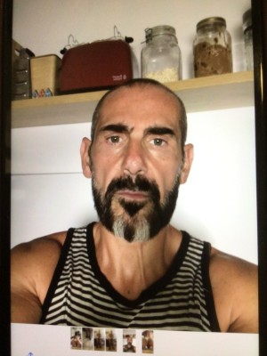 Xtudr - DOMINARTE: Me gusta dominar.
 Buen sexo con tíos cuya cara me ponga 
Merendarte, dominarte, disfrutar, comerte, besarte, disfrutar j...