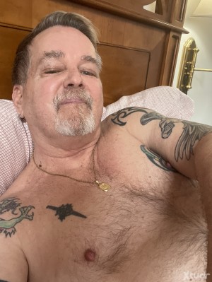 Xtudr - pigbottom: I’m a total pig bottom anything goes. I’m really open to anything. I love eating ass sucking cock getting fucked. My favo...