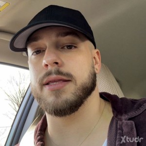 Xtudr - daniel500: Love 
