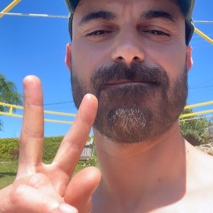 Xtudr - cerdete: I have set my profile as a slave, but submissive would be more accurate.
Nice guy, affectionate, cool and well-intentioned....