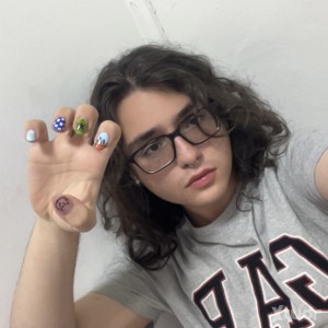 Xtudr - Putita_Sumisaa: I'm Esteban, a submissive public slut. I'm from Chile and I'm looking for perverse, dominant, and marching males to ...