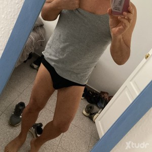 Xtudr - Relajado: Versatile
Open-minded
I prefer mature men