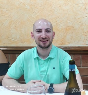Xtudr - Sumiso5F: Sumiso con ganas de experimentar y complacer.
Estoy dispuesto ha hacer todo lo que el macho me ordene. 
