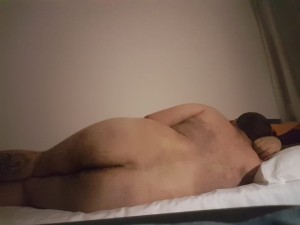 Xtudr - Landrusco: Soy pasivo, joven, gordo y peludo.
Sumiso, obediente, servicial. Tu placer será mi placer. Pide y te será dado.
Las cosas...