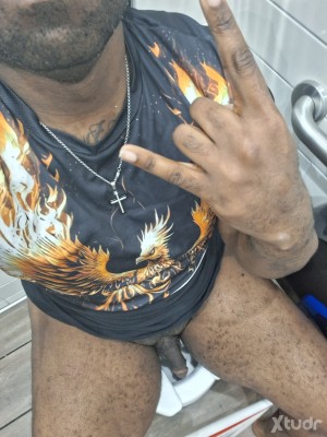 Xtudr - 666pervpig: TwiSSted pig for complete depravity. 
No limiTs by any means