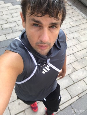 Xtudr - roberto24: Hello I'm new very bottom