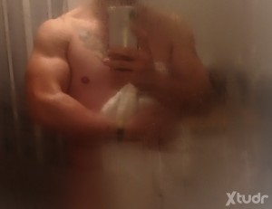 Xtudr - ly48236r: I'm looking for a submissive young slave to satisfy my desires and have good experiences. I practice BDSM, I love to domin...