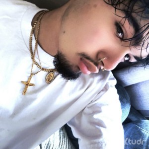 Xtudr - MannyB: Maricón buscando un activo caliente