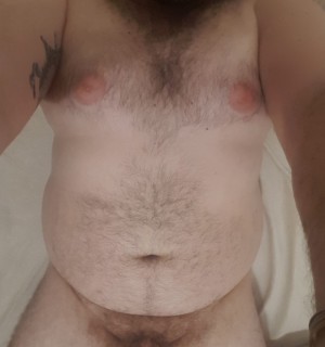 Xtudr - Landrusco: Soy pasivo, joven, gordo y peludo.
Sumiso, obediente, servicial. Tu placer será mi placer. Pide y te será dado.
Las cosas...