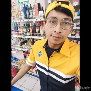 Xtudr - rueda_8: I'm a novice with the desire to enter this world, looking for a dominant man to serve and guide me through my new life.