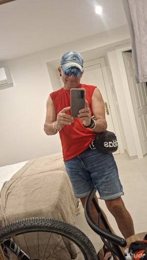Xtudr - Sergio52: I never use a condom, I like to fuck bareback.