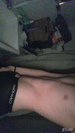 Xtudr - eddiewards25:  I am a good boy looking for a master, I love bondage and all things kinky 