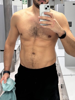 Xtudr - pasivo_zorrita: CAT/ES/EN
Pasivo tragón con ganas de activo dominante que me haga sentir zorra. Con sitio en Barcelona.
Cosas que me...