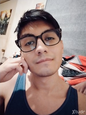 Xtudr - Limbik: Submissive fetishist, looking for the dominance of a dominant, let's talk and see if we're looking for the same thing.