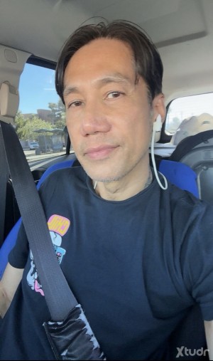 Xtudr - i-slurp: Looking for real connection with someone.  