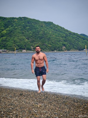 Xtudr - Jaijou: Según la situación y el contexto puedo ser tan cabrón como amo como sumiso con aguante...
Todo tipo de cerdeo ++
Sexo bruto ...