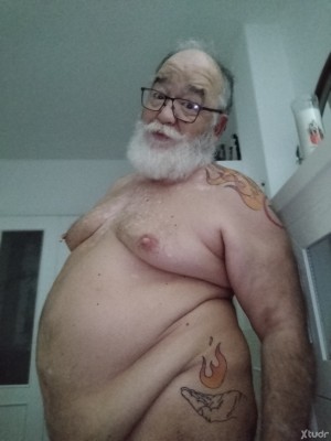 Xtudr - GORDTDL55: SOY UN MADURO/GORDETE CON EXPERIENCIA Y PACIENCIA EN HETEROS CURIOSOS HE INEXPERTOS SEXUALES  ME GUSTAN LOS HOMBRES , HOM...