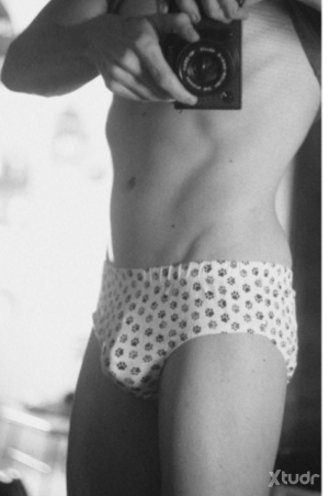 Xtudr - Gusanito: SPANK / CASTIDAD / PENES PEQUEÑOS / JUGUETES / ABDL / DRUGS 
