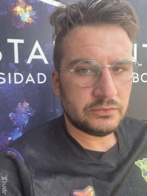 Xtudr - Perrosumi97: Soy un esclavo obediente y me gusta complacer a mi amo en todos sus deseos para demostrar que soy un buen perro