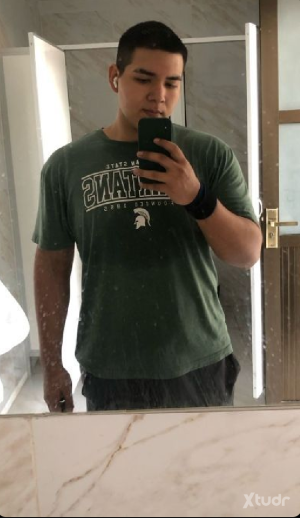 Xtudr - Fab24: Macho dominante en busca de un esclavo servil y obediente, Resido en Madrid-España pero suelo viajar bastante.
También abiert...