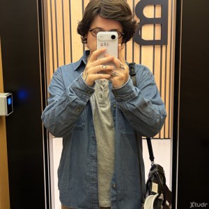 Xtudr - subbttm77:  Con ganas de pasarlo bien, siempre de buen rollo y con respeto, marcando límites.
Rol: pasivo
Fetiches: axilas, pies, ol...