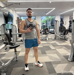 Xtudr - jesusi09: Calm guy, sincere and wanting to meet someone special to share good moments.