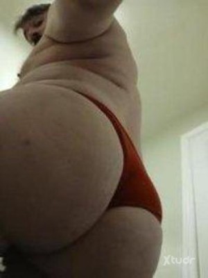 Xtudr - Phatbootyboi4u: Submissive bareback sissy bottom ddf 38 chubby fat booty will relocate seeking dominant men master pimps thugs email...