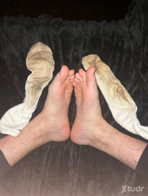 Xtudr - AlphaFindom: I poop your face, ff or double penetration 
Alpha
Findom 