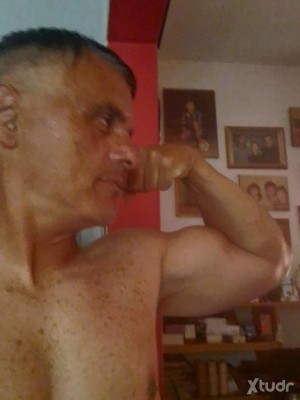 Xtudr - Futbolero: masculino, discreto, morbo y adoracion de musculos