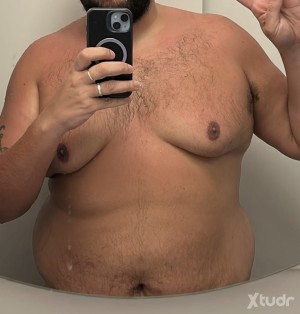 Xtudr - chub85: Chubby guy REALLY open minded.
Con ganas de aprender 