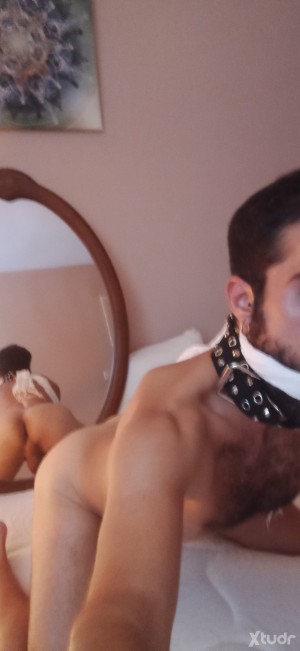 Xtudr - milo7: Joven hetero con ganas de ser desvirgado por el ano y ultrajado por maricas en un gangbang extremo y multitudinario.
Me encan...