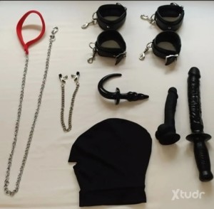 Xtudr - entrenadorDURO: Busco sumiso estable con ganas de aprender, someterse y entregarse.
Mientras eso llega estoy abierto a conocer sumis...