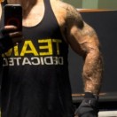 Xtudr - Priapo: Amo musculoso en bu...