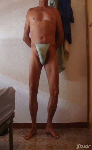 Xtudr - Vance87: Busco amigo para compartir ratos y para enseñarlo a comportarse. Una buena paliza merecida siempre viene bien. y une mucho ...