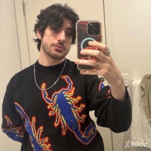 Xtudr - Jack-Harrison: I’m looking for a man who’s loving, caring, supportive, and honest 
someone who’ll stand by me, love me deeply, and b...