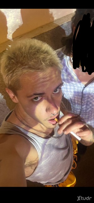 Xtudr - transmasc: I want submissives.