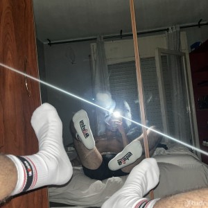 Xtudr - tnsock: Socks, I want to try cum control.