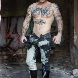 Xtudr - Marcus_spanish: Soy amo cash, hago sesiones online y presenciales, no pierdo el tiempo con pajilleros, solo esclavos o sumisos reale...
