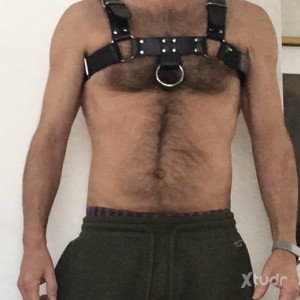 Xtudr - 2TM: In search of pleasure, pleasures, I'm not submissive, but not impregnable either.
I work.