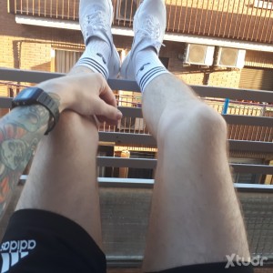 Xtudr - Tattoboy: Amo no binario. Demisexual. 
A servir los:
-Gymrats/ gymbros jóvenes
-activos sumisos jóvenes
-Twinks/twunks.
No me intere...